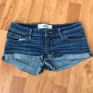 HOLLISTER cut off blue jean shorts Size 0 W 24